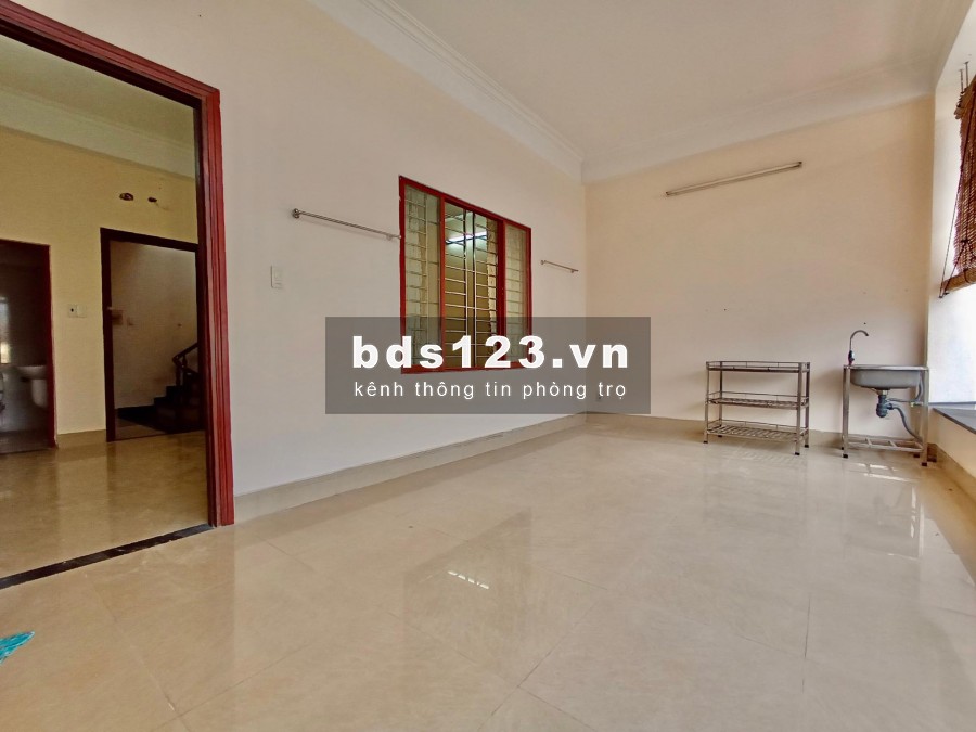 Tân Bình Cho thuê 5 triệu nguyên một lầu, Mặt tiền nhìn xuống đường nội bộ khu phân lô