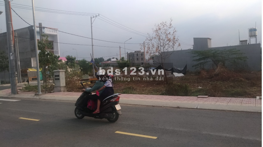 Đất trong khu đô thị Bình Dương, đường nhựa chỉ 4tr/m2, full thổ cư, sổ hồng