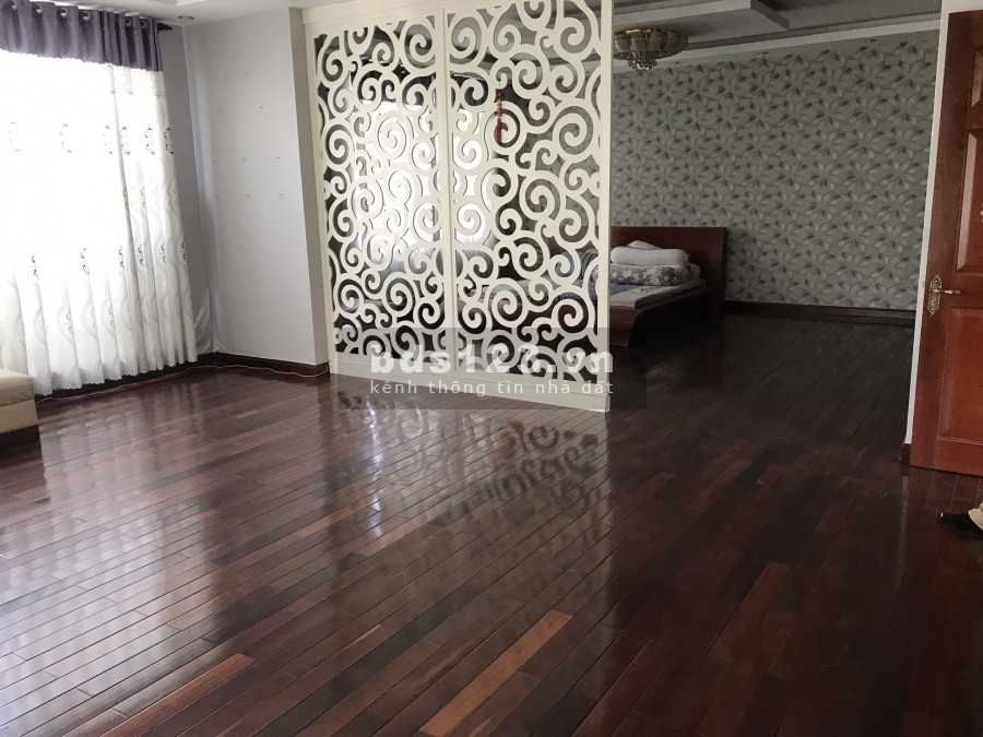 Nhà Đẹp Bình Lợi 7x20 Trệt 3Lầu 7P 7WC Giá 28Tr/th
