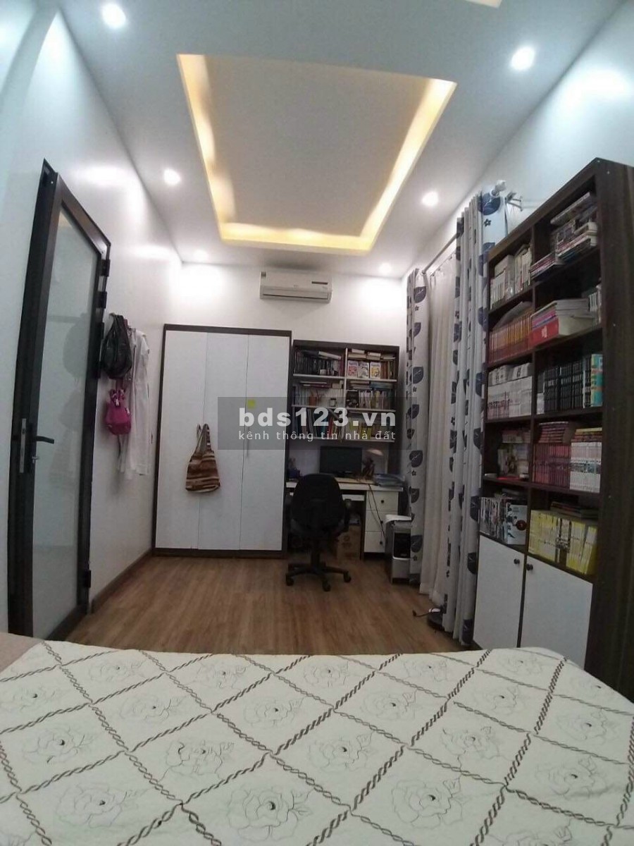 Bán nhà phố Kim Sơn, ph Tân Bình, TP HD 94.7m2, mt 6m, 3 tầng, 3.65 tỷ, gara