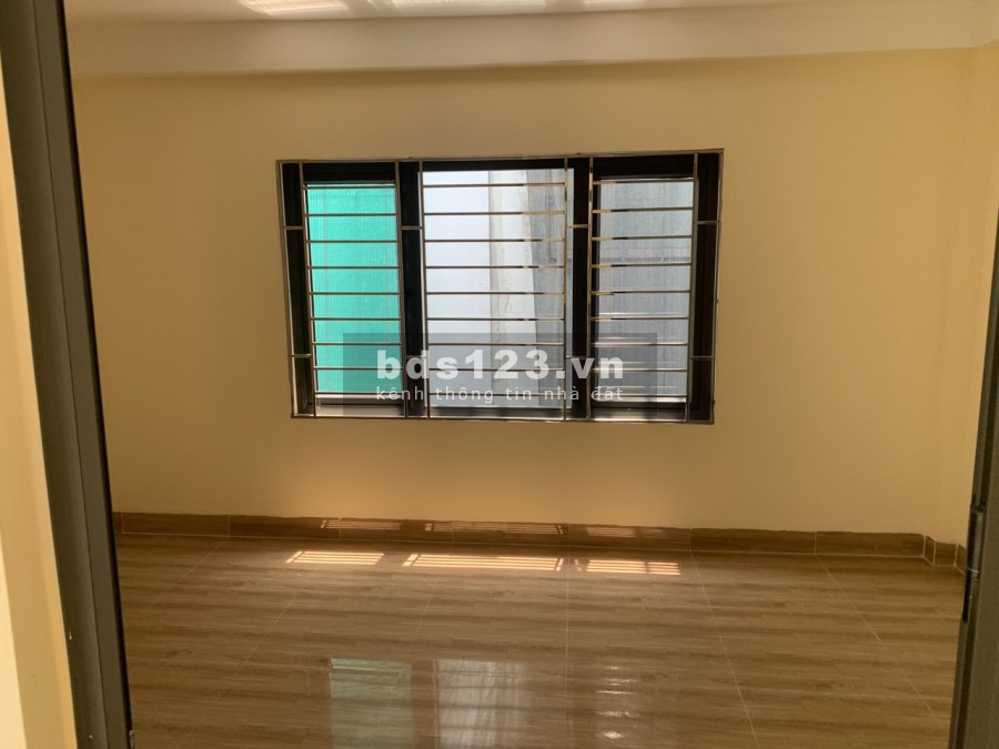Chính chủ bán nhà Cầu Bươu- Thanh Trì 5 tầng giá 3,95 tỷ
