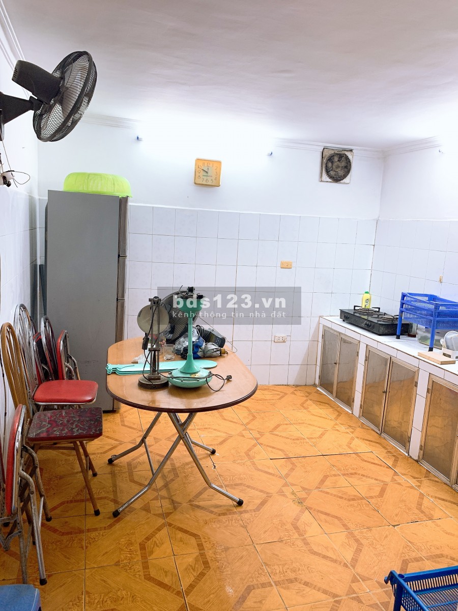 Cho thuê nhà quận Thanh Xuân, mới SC lại, full đồ giá chỉ vài triệu, lâu dài chính chủ!