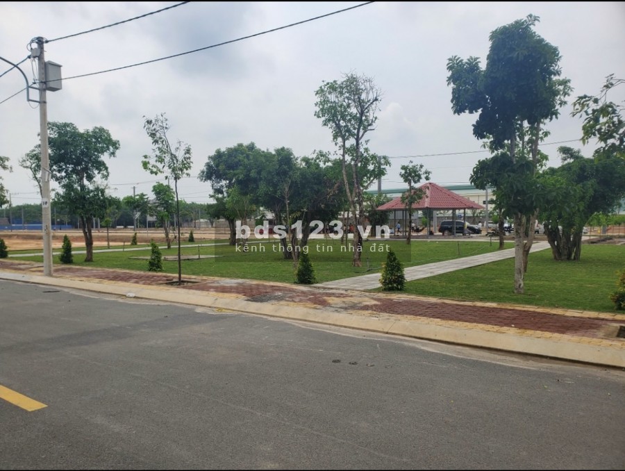 ĐẤT NỀN MẶT TIỀN QL13 Bình Dương, SỔ RIÊNG TỪNG NỀN ( cơ sở hạ tầng hoàn chỉnh, full thổ cư )