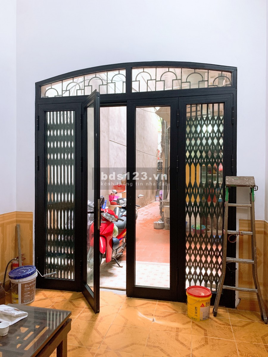Cho thuê nhà quận Thanh Xuân, mới SC lại, full đồ giá chỉ vài triệu, lâu dài chính chủ!