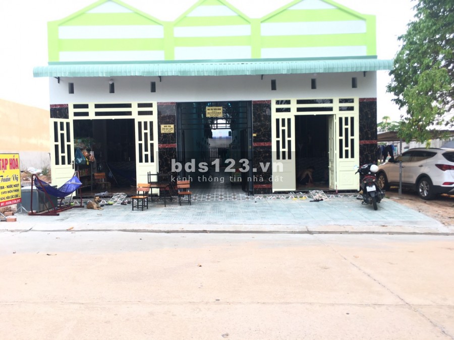KHÔNG NGƯỜI QUẢN LÝ GIA ĐÌNH TÔI CẦN BÁN GẤP 2 DÃY NHÀ TRỌ ngay TT Thương Mại TX Bến Cát