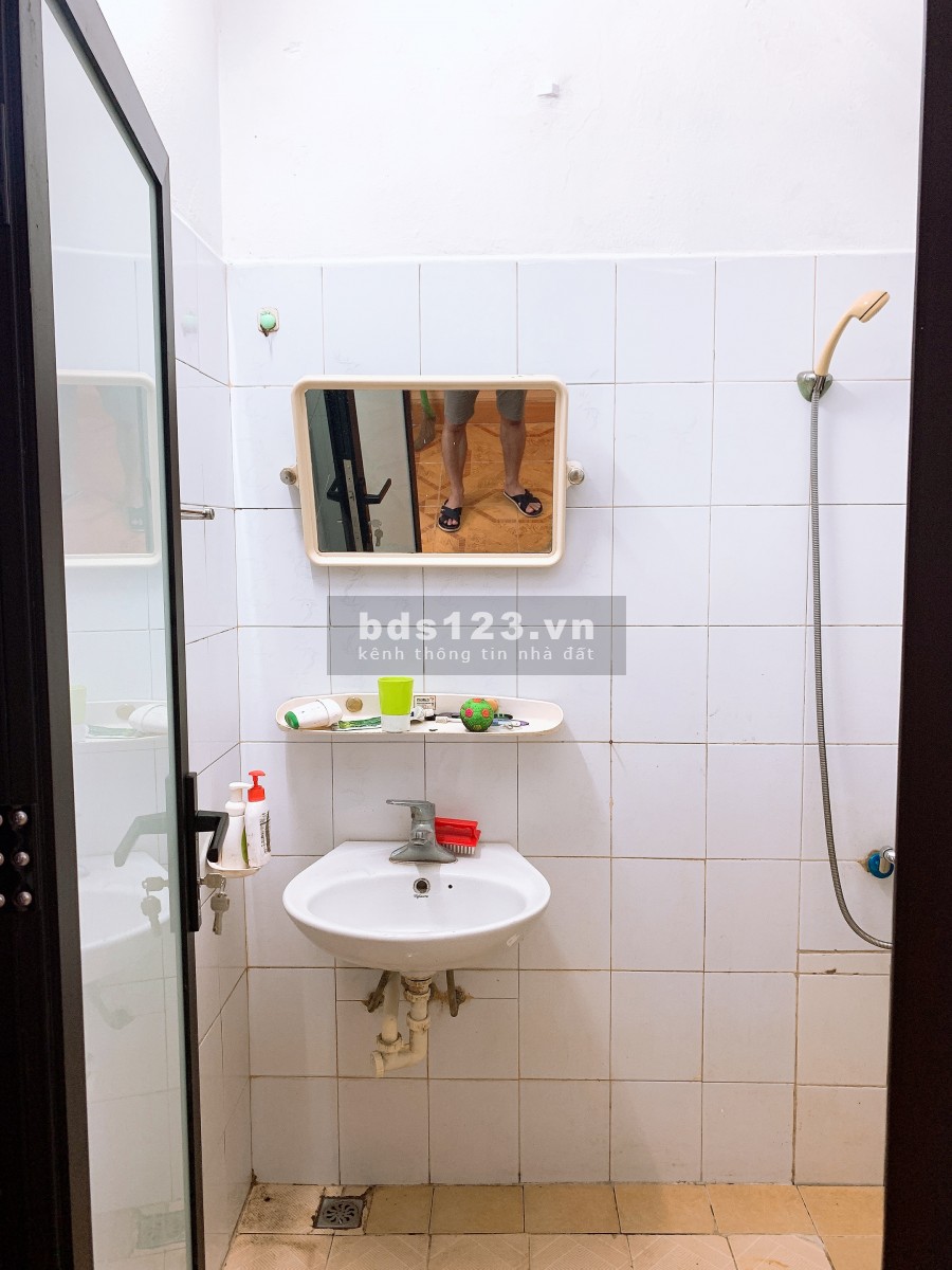 Cho thuê nhà quận Thanh Xuân, mới SC lại, full đồ giá chỉ vài triệu, lâu dài chính chủ!
