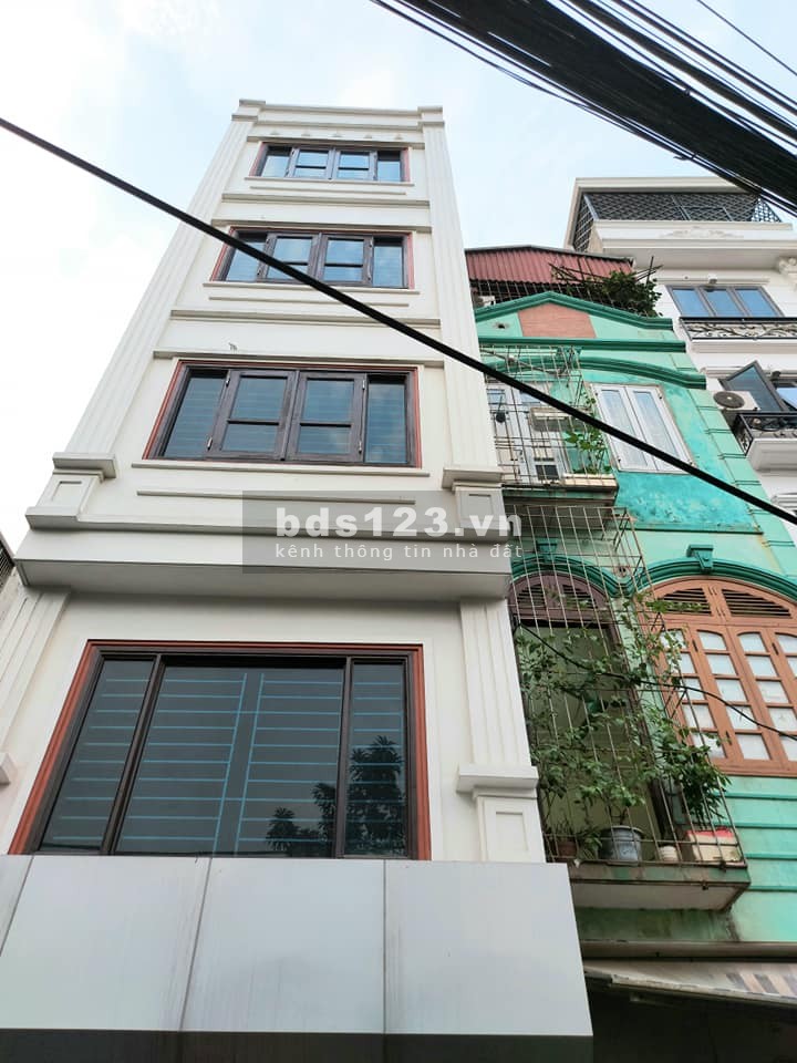 Bán nhà riêng tại Khương Đình, Hà Nội, 40m2 x 6 tầng, giá 5.2 tỷ.