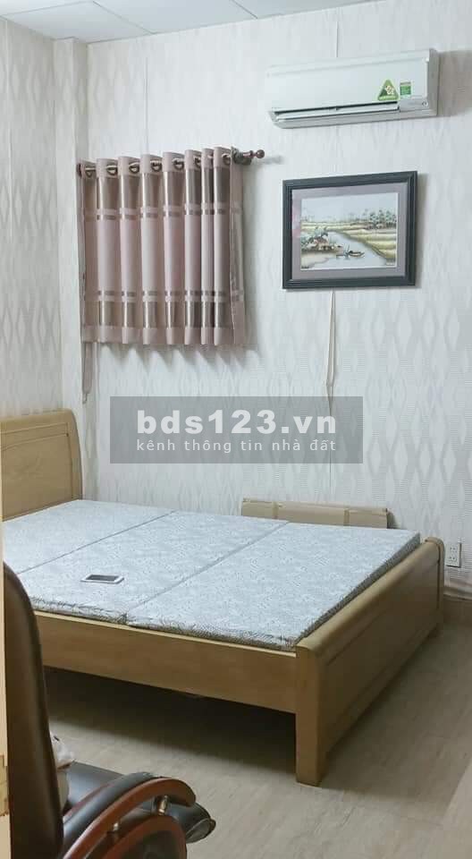 Nhà 3 Tầng 225m2 đường xe hơi Núi Thành – Q.Tân Bình 9.6 tỷ