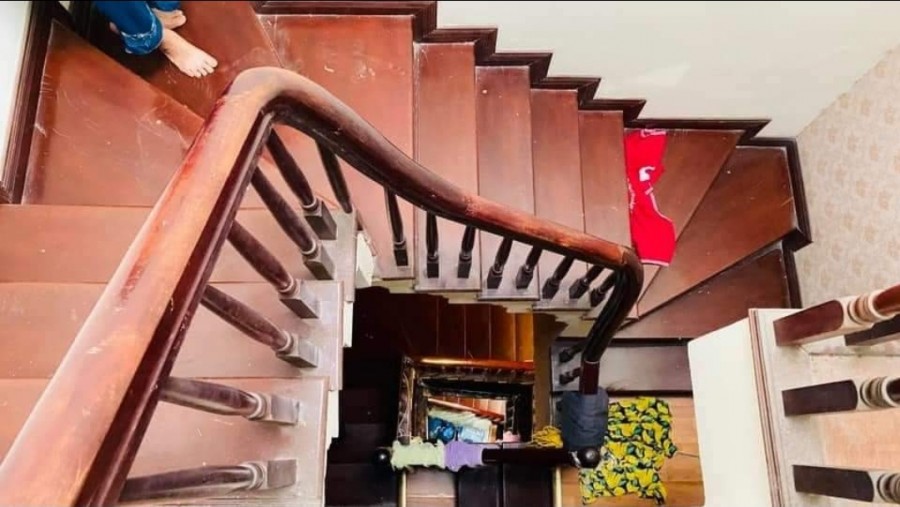Bán Nhà Mặt Phố Văn Cao 240m, MT 7m giá 58.5 tỷ, Chỉ 250tr/m2. Quận Ba Đình