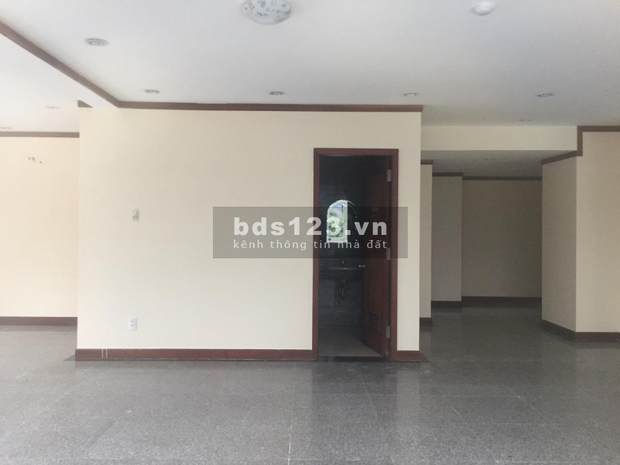 Cho thuê shop house CC Hoàng Anh An Tiến 188m2. Vừa ở vừa kinh doanh cực kỳ thuận tiện.