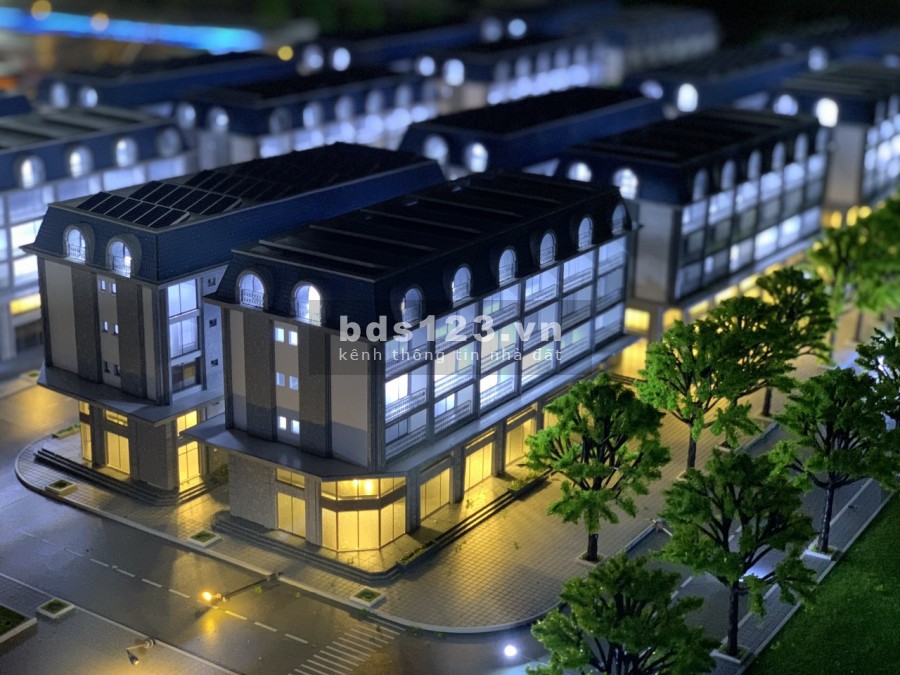 SHOPHOUSE 5 TẦNG KIẾN TRÚC BÁN CỔ ĐIỂN ĐIỂM NHẤN HẠNG SANG GIỮA LÒNG PHỐ HUẾ