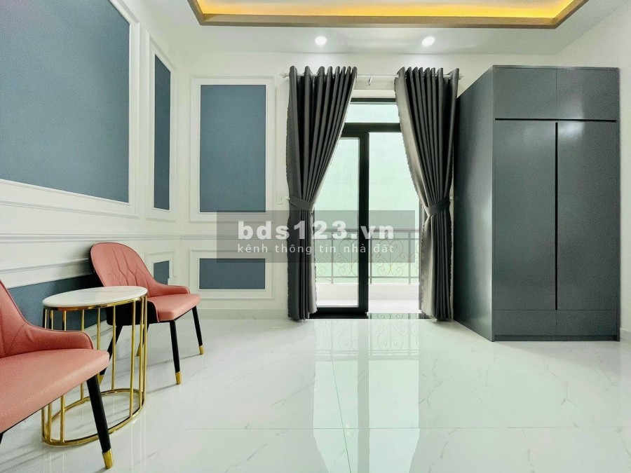Gấp, bán nhà chợ Bình Thành - Bình Tân xây mới 3 lầu, sân thượng có sân đâu xe oto