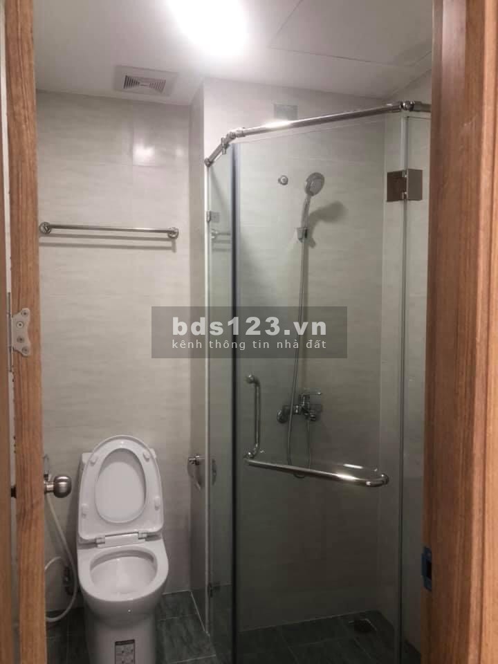 CHO THUÊ BCONS MIỀN ĐÔNG CĂN 2PN+2WC DT:54m2 chỉ 5tr/tháng. LH: 0903.379.605
