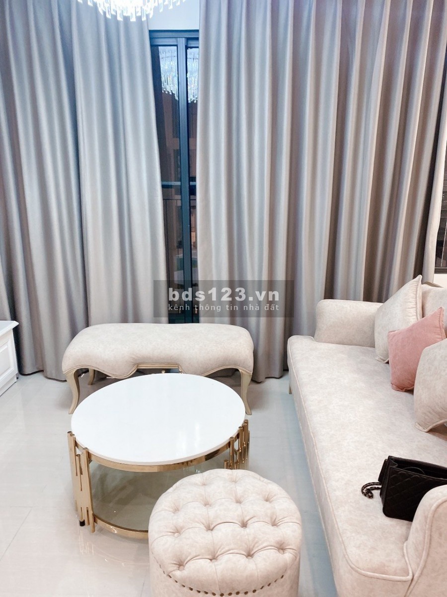 Bán S2-11 Vinhomes Ocean Park, 2 ngủ, view bể bơi, nội thất đầy đủ. Giá 2.6 tỷ bao phí LH 0973781843 Ánh.
