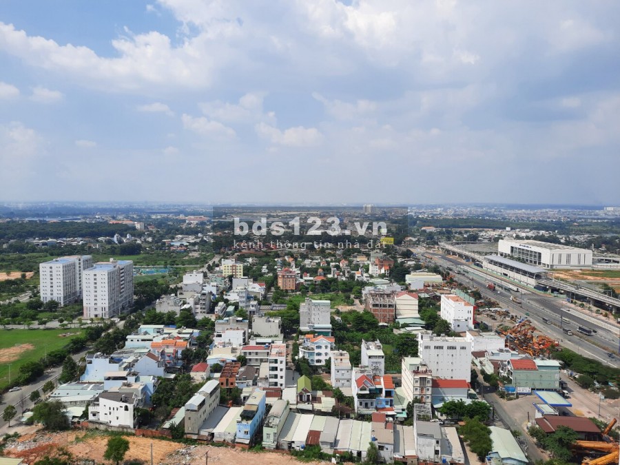 CHO THUÊ BCONS MIỀN ĐÔNG CĂN 2PN+2WC DT:54m2 chỉ 5tr/tháng. LH: 0903.379.605