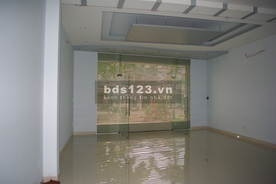 Nhà 1 trệt 2 lầu 160m2 Bạch Đằng Tân Bình, giá cho thuê 28 triệu/tháng