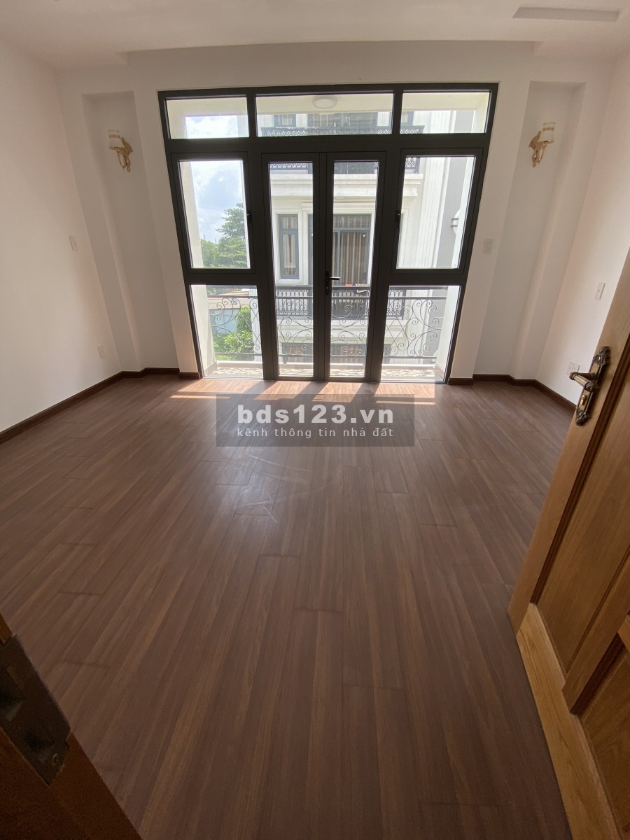 Nhà khu Bình Lợi, Trệt 3 lầu gòm 5 phòng 5wc, nhà mới xây, chốt 20tr.