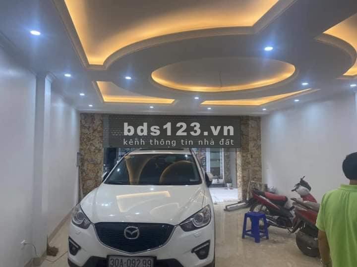Cần bán nhà Dương Quảng Hàm khu Cầu Giấy 65m2 7 tầng mặt tiền 5,8m. Giá 13.5 tỷ
