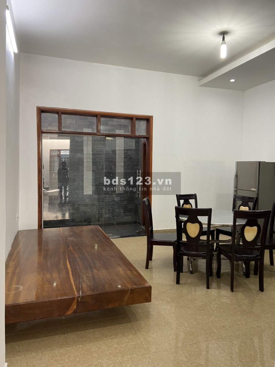 Nhà Bình Lợi, 5x18m, 3 sàn sân thượng, 4 phòng full máy lạnh, nhà đẹp.