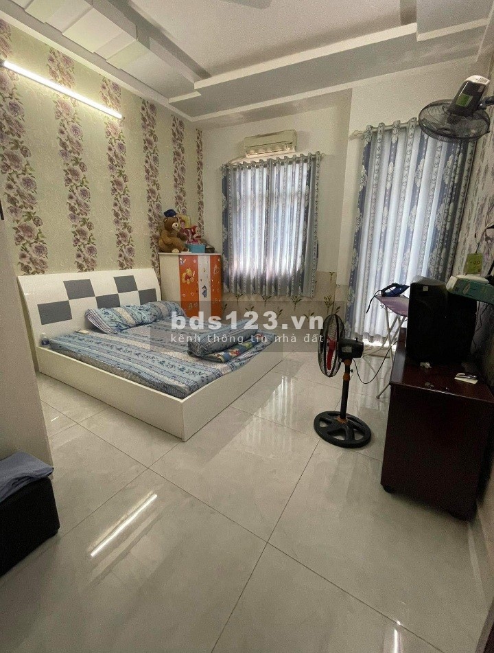 Bán Nhà, HXH Tạ Quang Bữu, 1 Trệt, 1 Lững, 1 Lầu, Sân Thượng, Chỉ 6,6 Tỷ Phường 4, Quận 8