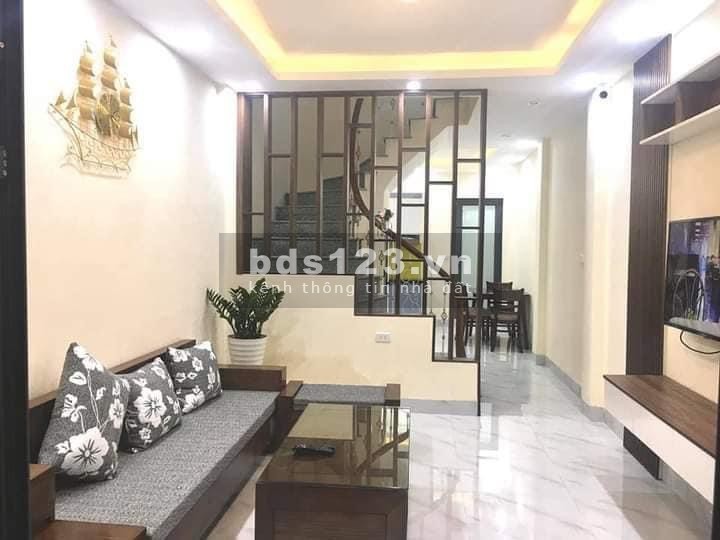 Q. Cầu Giấy, Gia đình cần (bán Gấp) nhà Yên Hoà DT 45m2 x 4T, nhà đẹp ở luôn. Giá 4,95 tỷ.