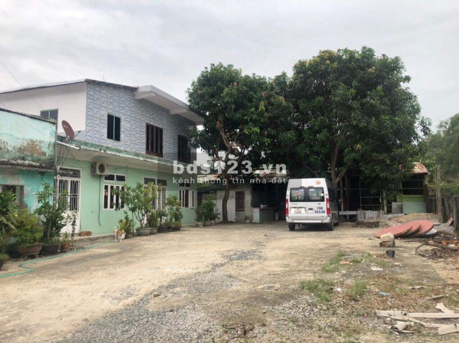 Vợ Chồng tôi cần bán lô đất DT 1150m2 mặt tiền Quốc Lộ 1A Thị Trấn Lăng Cô .