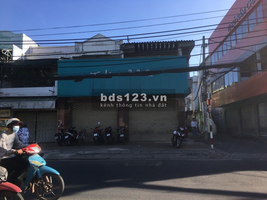 Trường Sơn, Phường 4 - 2mt 7.4 x 15 - khu sân bây