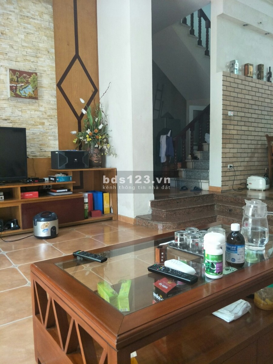 Bán Biệt Thự Ngọc Thụy 156m2 x 12m MT, 3 tầng, Ba thoáng, Gara 2 Ô tô,, Kd.