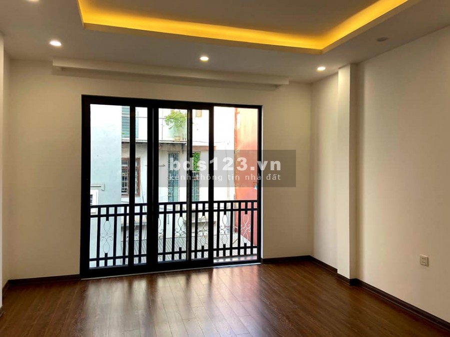 NHÀ VỪA Ở VỪA KINH DOANH CỰC PHẨM KIM MÃ- BA ĐÌNH, HÀ NỘI 3 tầng giá 3.5 tỷ