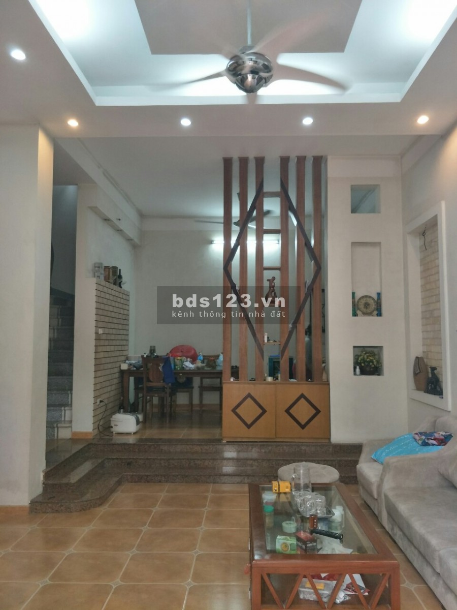 Bán Biệt Thự Ngọc Thụy 156m2 x 12m MT, 3 tầng, Ba thoáng, Gara 2 Ô tô,, Kd.