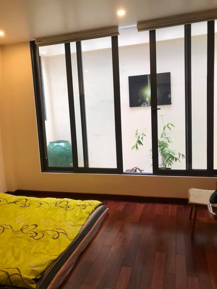 Chính chủ tôi cần bán nhà mặt phố Trần Đăng Ninh, Hà Đông, 5 tầng, nhỉnh 5 tỷ