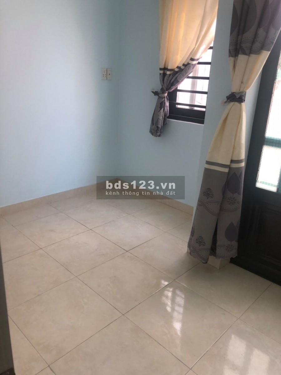 Nhà Giá Rẽ 580 Triệu 1 Trệt 2 Lầu Ngay Chợ Hưng Long, Bình Chánh , TPHCM