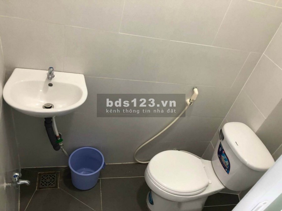Nhà Giá Rẽ 580 Triệu 1 Trệt 2 Lầu Ngay Chợ Hưng Long, Bình Chánh , TPHCM