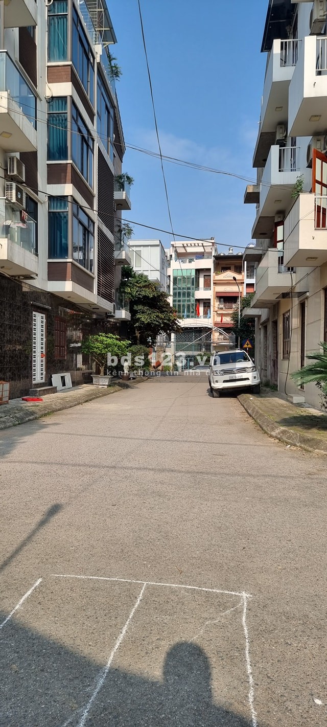BÁN NHÀ ĐẲNG CẤP Khu Biệt Thự Bộ Công An, LÔ GÓC GARA THANG MÁY