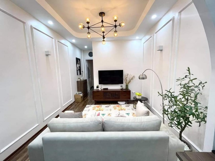 Bán nhà phân lô ngay tại đường Lê Trọng Tấn, Phường Khương Mai, Thanh Xuân. Diện tích 60m2. Giá 11.5 tỷ