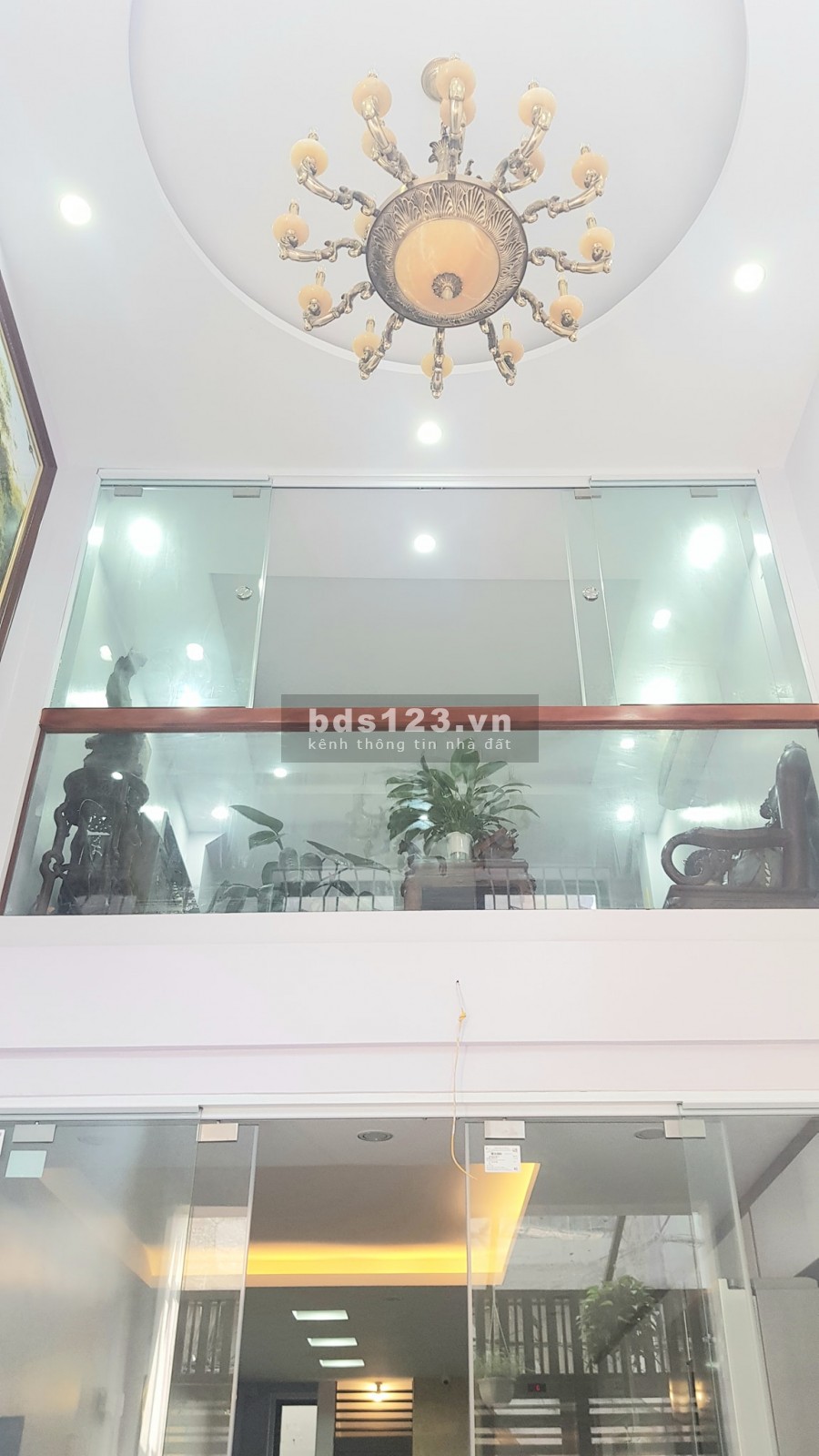 Bán nhà mặt phố Thành Thái 62mx4t lô góc kinh doanh Dịch Vọng Cầu Giấy 0969040000.