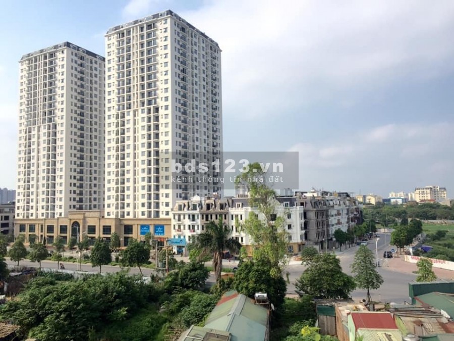 Bán nhà Bồ Đề Lô góc Ngõ thông oto vào nhà, dt 50m2, 5 tầng, giá 5.35 tỷ