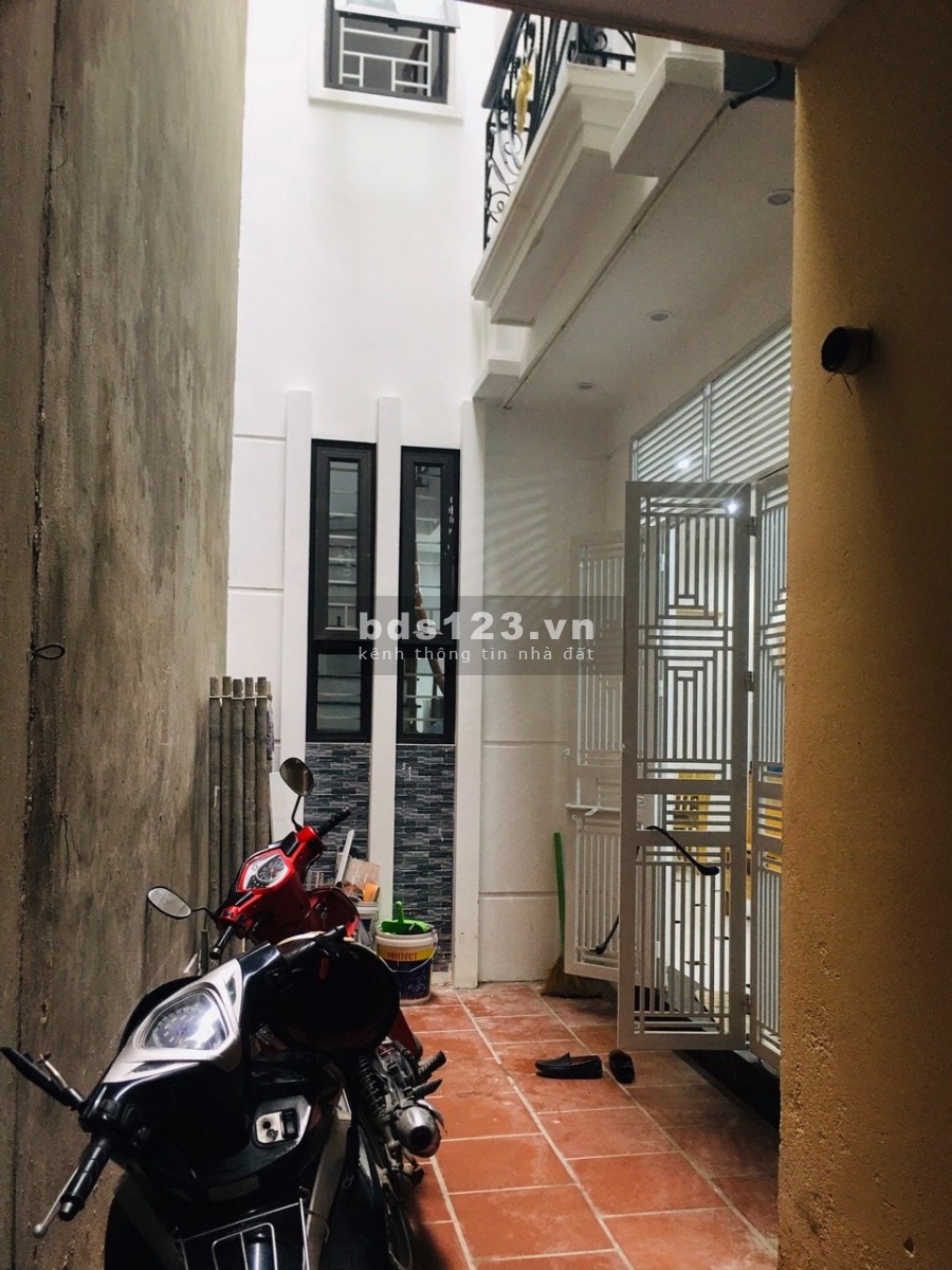 BÁN NHÀ CÁCH MẶT PHỐ QUANG TRUNG 50m NHÀ MỚI ĐẸP NHƯ NGỌC TRINH NHỈNH 2 TỶ