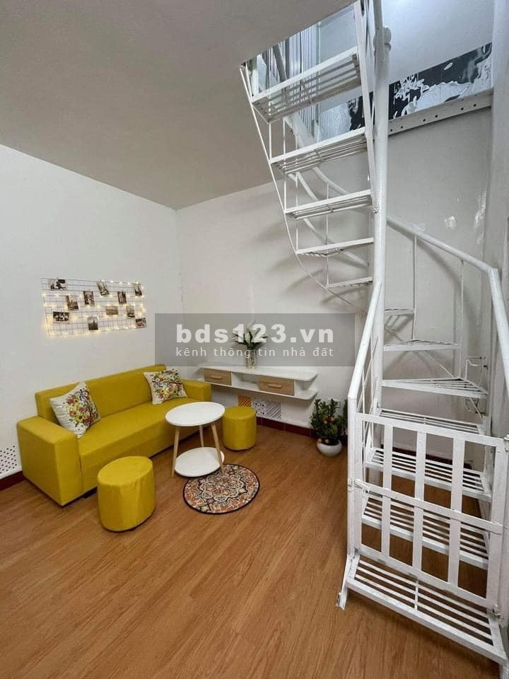 Bán nhà ngõ Phố Ngô sỹ Liên, Ô tô đỗ cách 40m, 21m2, 4 tầng Giá 2,2tỷ