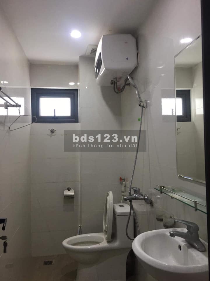 Bán nhà Bồ Đề Lô góc Ngõ thông oto vào nhà, dt 50m2, 5 tầng, giá 5.35 tỷ