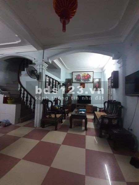 Nhà phố đường Giáp Bát, Kim Đồng, Hà Nội, diện tích 54m2, mặt tiền 6m, giá mềm 4.1 tỷ