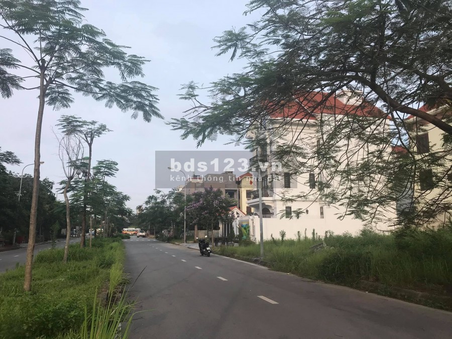 Bán lô biệt thự Trường An đường đôi 27m2, TP HD, vị trí đắc địa, mặt tiền 13m, giá cả cực ok