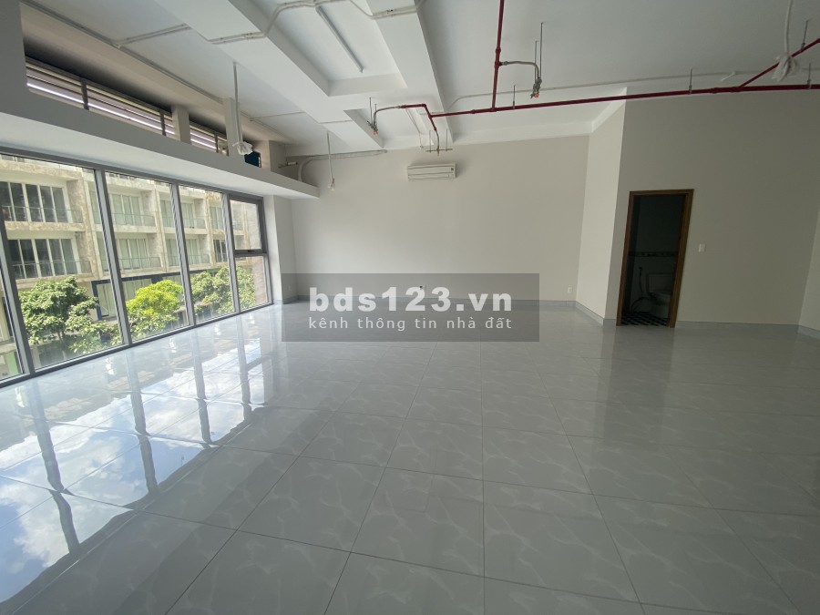 Cho thuê Shophouse Sala KĐT SALA Đại Quang Minh/ 3 sàn tổng DT 228m2 giá 75tr/ tháng LH 0909246874