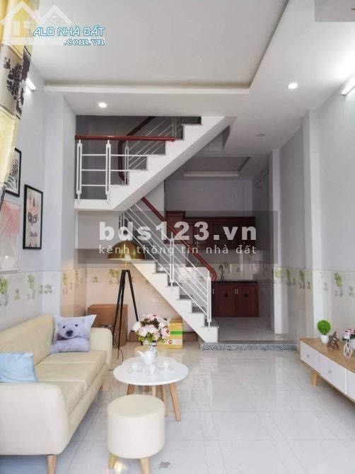 Gấp,bán nhà ngay hẻm 17 liên khu 56 xây mới 1 lầu, hẻm nhựa 8m