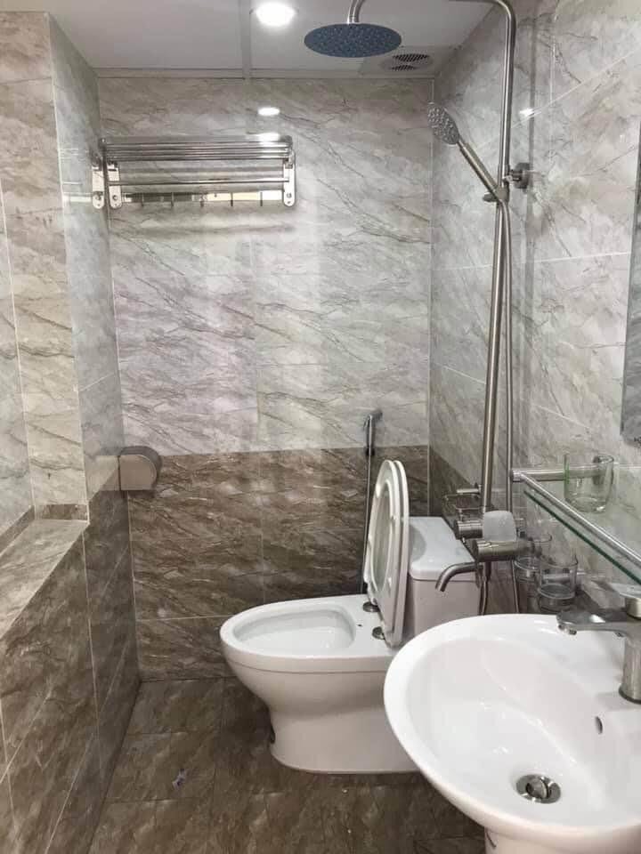 Chính Chủ Cần Bán Nhà Ngọc Thuỵ Long Biên 40mx5t mt4m, Kinh Doanh, Ô Tô Tránh, Lô Góc, ở ngay.
