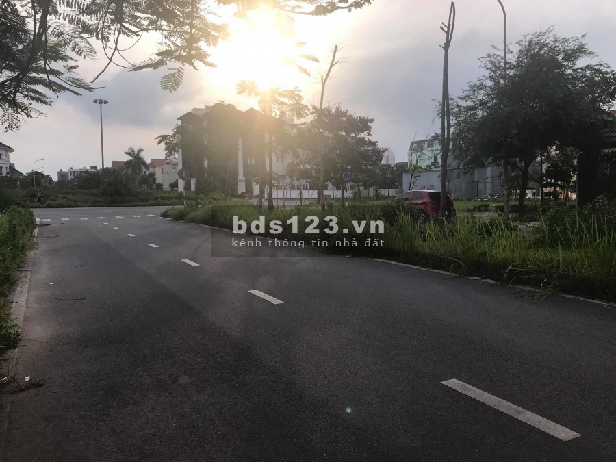 Bán lô biệt thự Trường An đường đôi 27m2, TP HD, vị trí đắc địa, mặt tiền 13m, giá cả cực ok