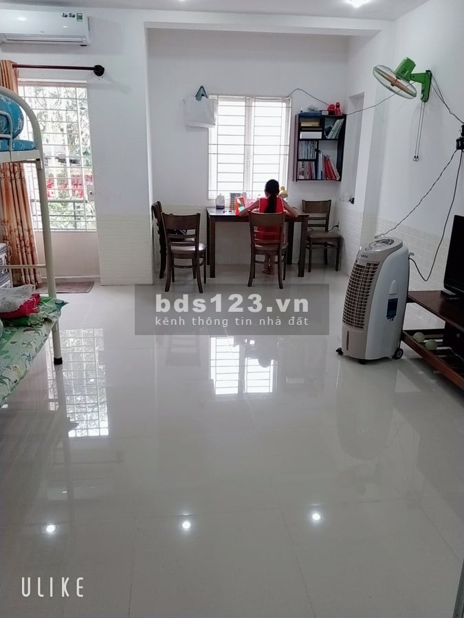 Bán gấp nhà Phú Thọ Hòa, Tân Phú, 36m2, 2 lầu, gần chợ, giá rẻ.