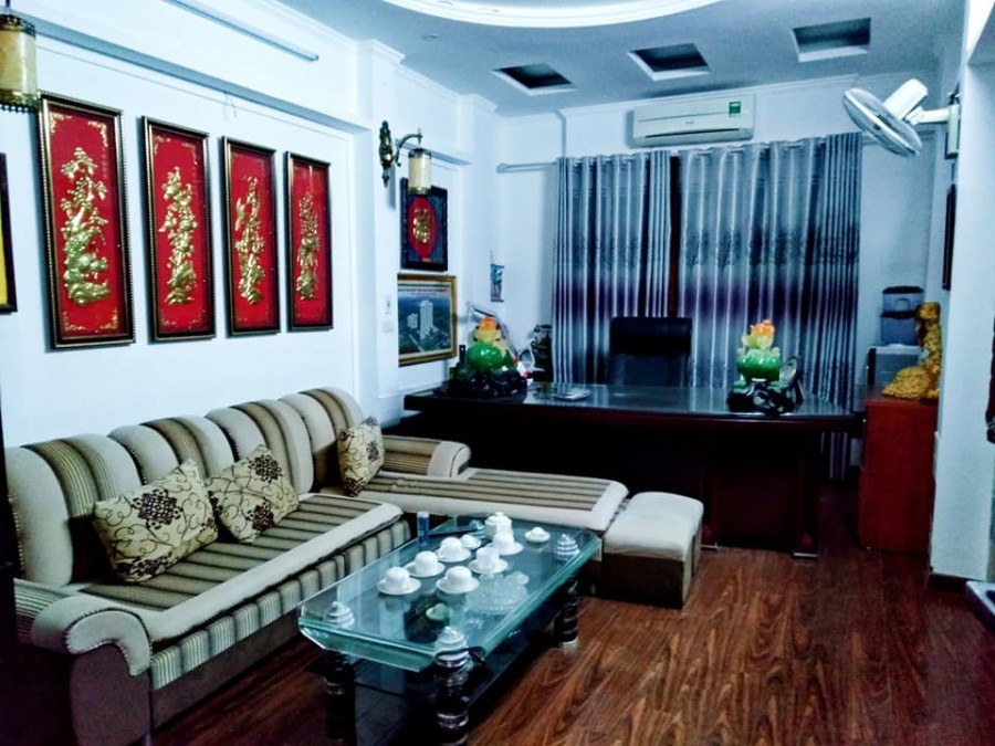Bán Nhà Xuân Thủy, 5 tầng đẹp ô tô cạnh nhà giá hấp dẫn