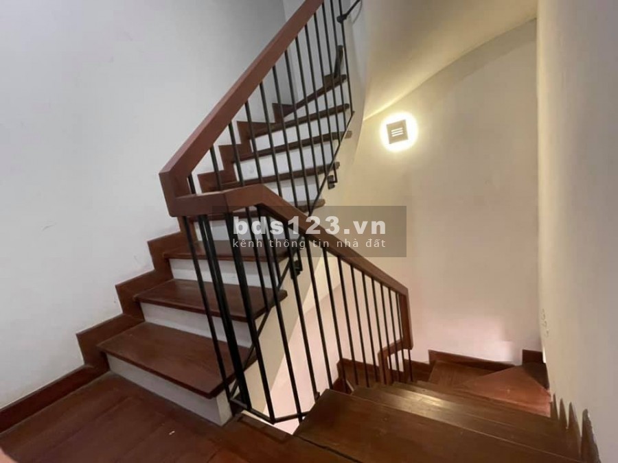Bán nhà Thái Hà 45m2 x 5 tầng, Ô tô tránh, vỉa hè kinh doanh. Giá nhỉnh 8 tỷ