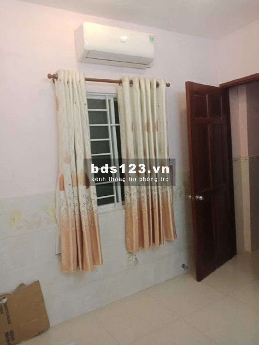 Cho thuê phòng Máy Lạnh Mặt Tiền Cao Lổ, 28 Đến 30m2 Trước Mặt Công Viên - Sát ĐH Công nghệ sài gòn,công viên,